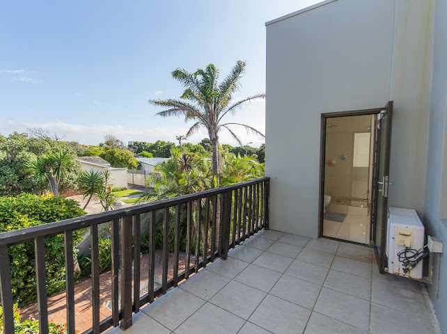 5 Bedroom Property for Sale in Summerstrand Eastern Cape